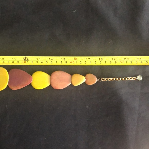 Lightweight smooth wood statement necklace - Picture 3 of 6